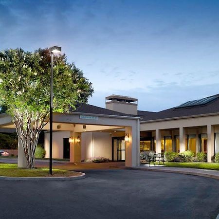 Courtyard By Marriott Atlanta Windy Hill/Ballpark Смирна Екстер'єр фото