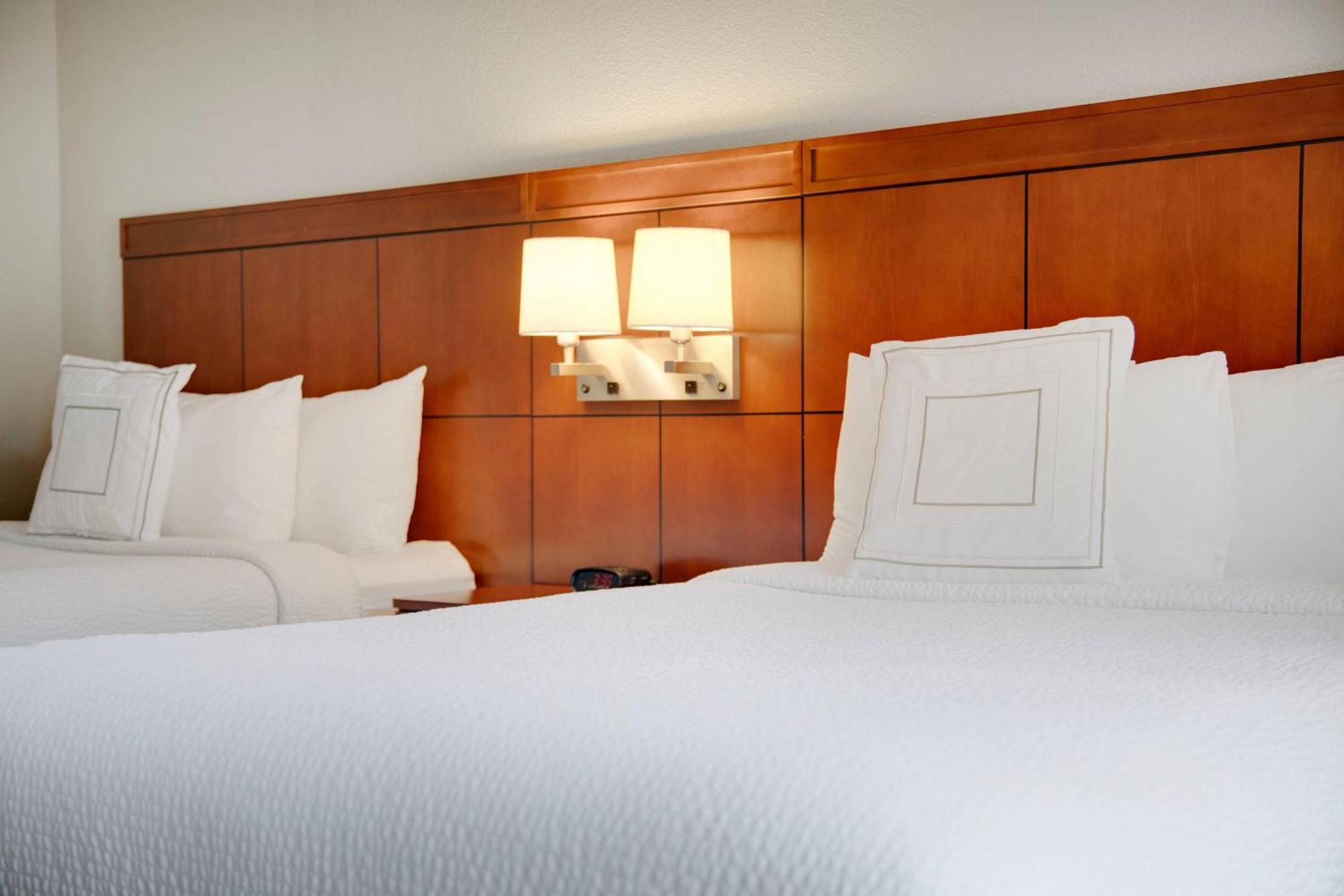 Courtyard By Marriott Atlanta Windy Hill/Ballpark Смирна Екстер'єр фото
