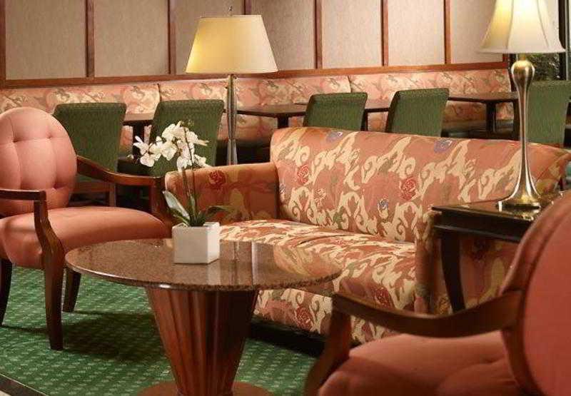 Courtyard By Marriott Atlanta Windy Hill/Ballpark Смирна Ресторан фото