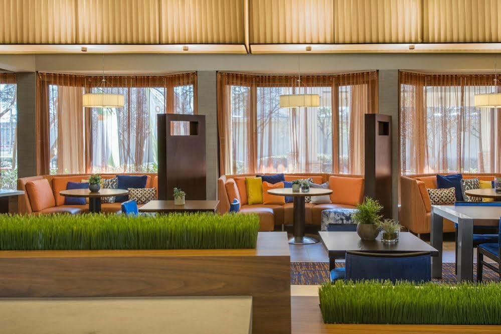 Courtyard By Marriott Atlanta Windy Hill/Ballpark Смирна Екстер'єр фото