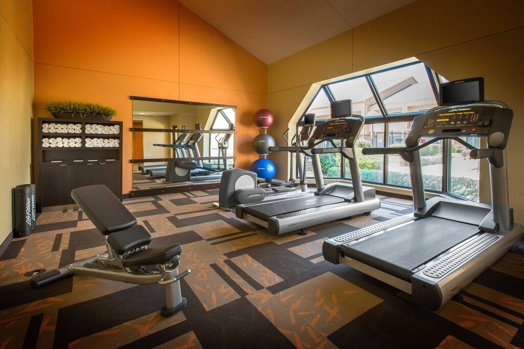 Courtyard By Marriott Atlanta Windy Hill/Ballpark Смирна Екстер'єр фото